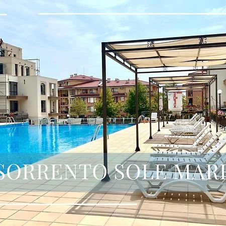 Patrick'S Apartments - Sorrento Sole Mare, Sveti Vlas Bagian luar foto