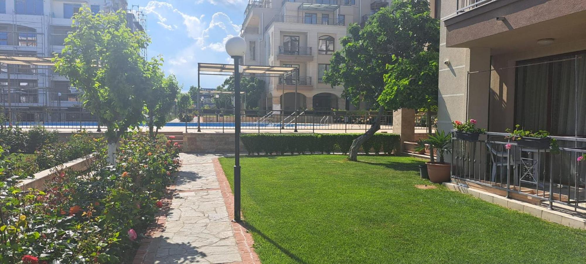 Patrick'S Apartments - Sorrento Sole Mare, Sveti Vlas Bagian luar foto