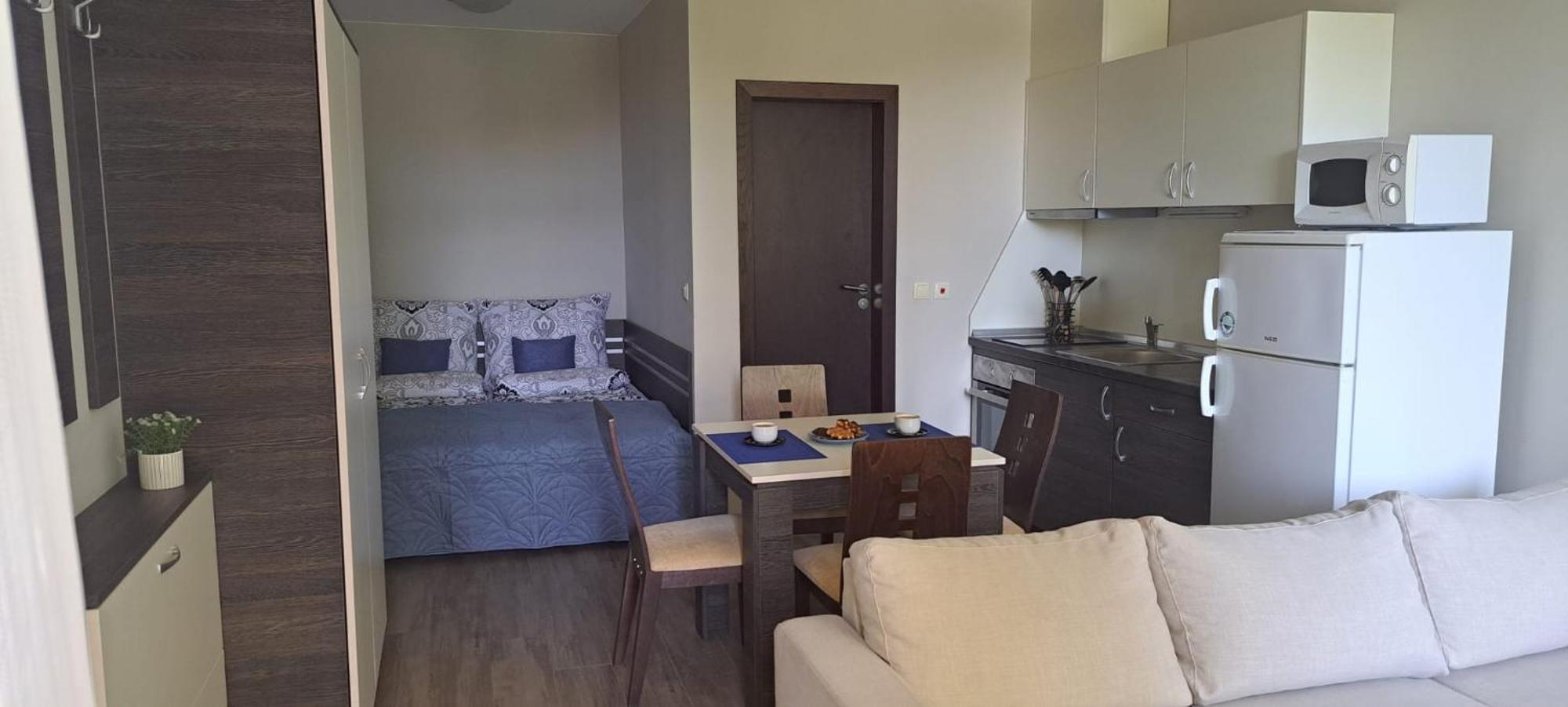 Patrick'S Apartments - Sorrento Sole Mare, Sveti Vlas Bagian luar foto