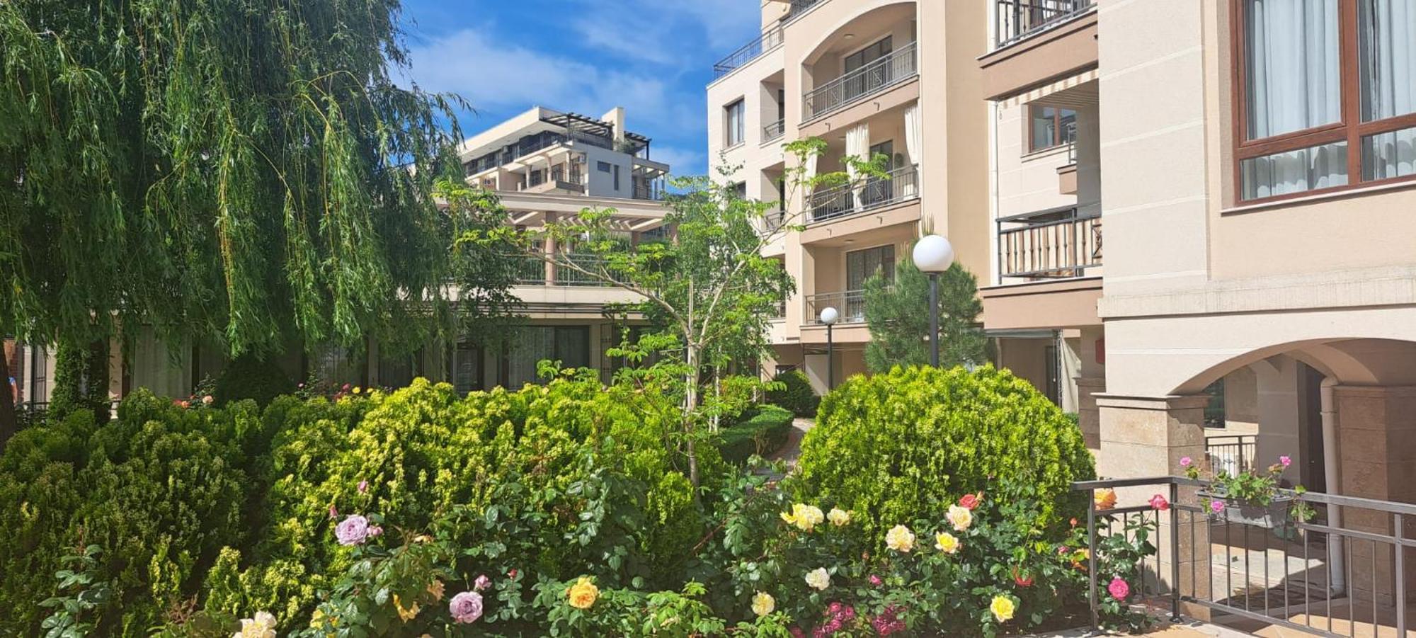 Patrick'S Apartments - Sorrento Sole Mare, Sveti Vlas Bagian luar foto