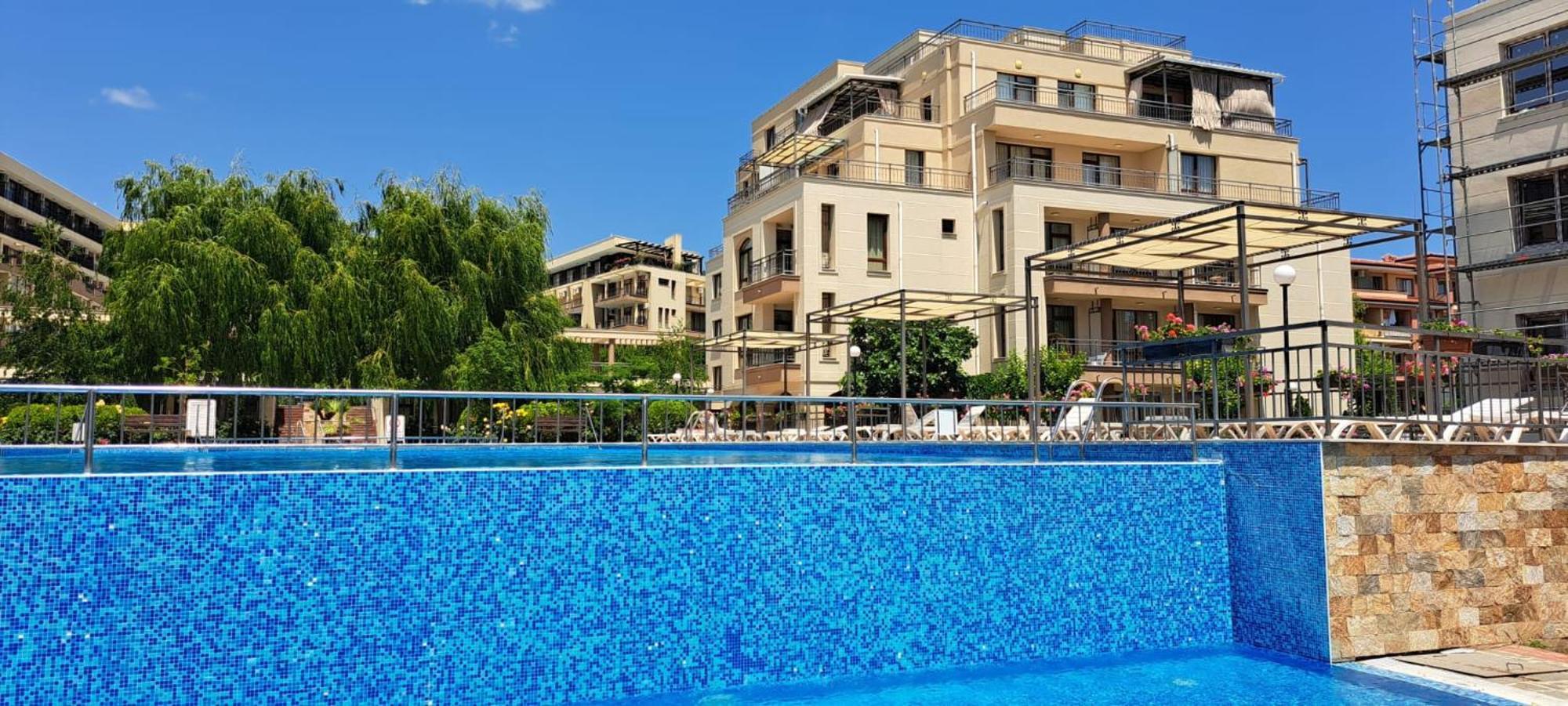 Patrick'S Apartments - Sorrento Sole Mare, Sveti Vlas Bagian luar foto