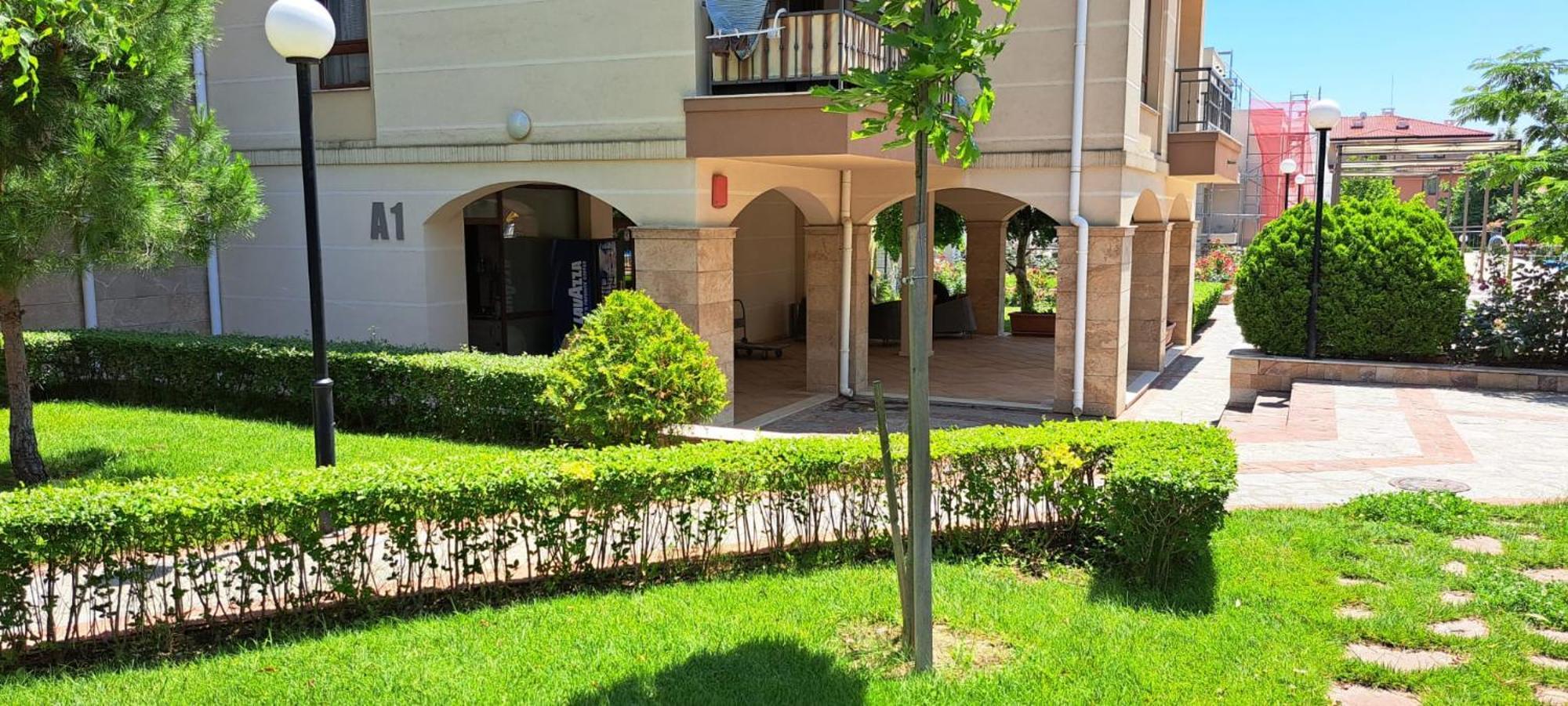 Patrick'S Apartments - Sorrento Sole Mare, Sveti Vlas Bagian luar foto